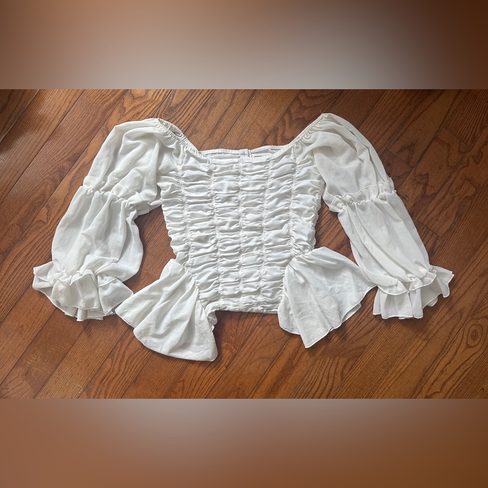 Elegant White Ruched Women's Top - Picture 4 of 10